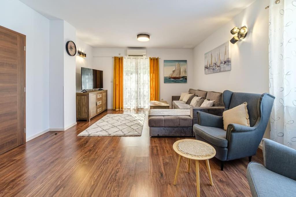 Peters Apartment Sutivan Εξωτερικό φωτογραφία