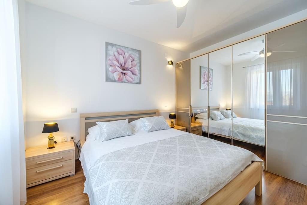 Peters Apartment Sutivan Εξωτερικό φωτογραφία