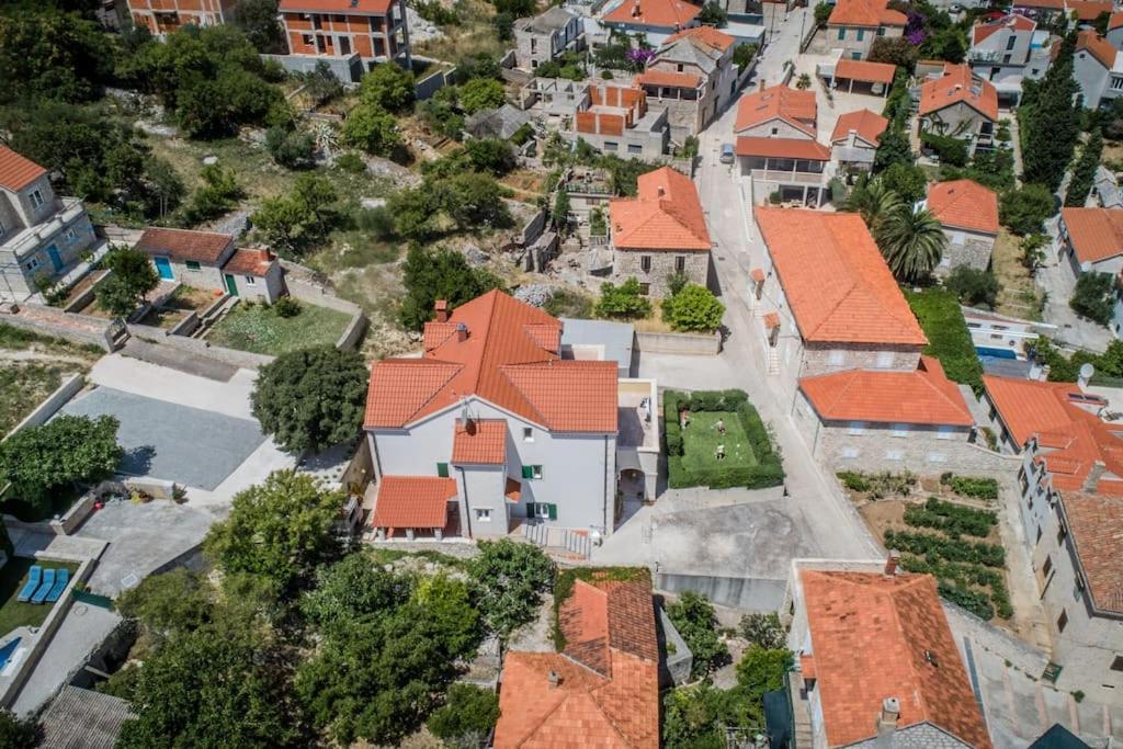 Peters Apartment Sutivan Εξωτερικό φωτογραφία